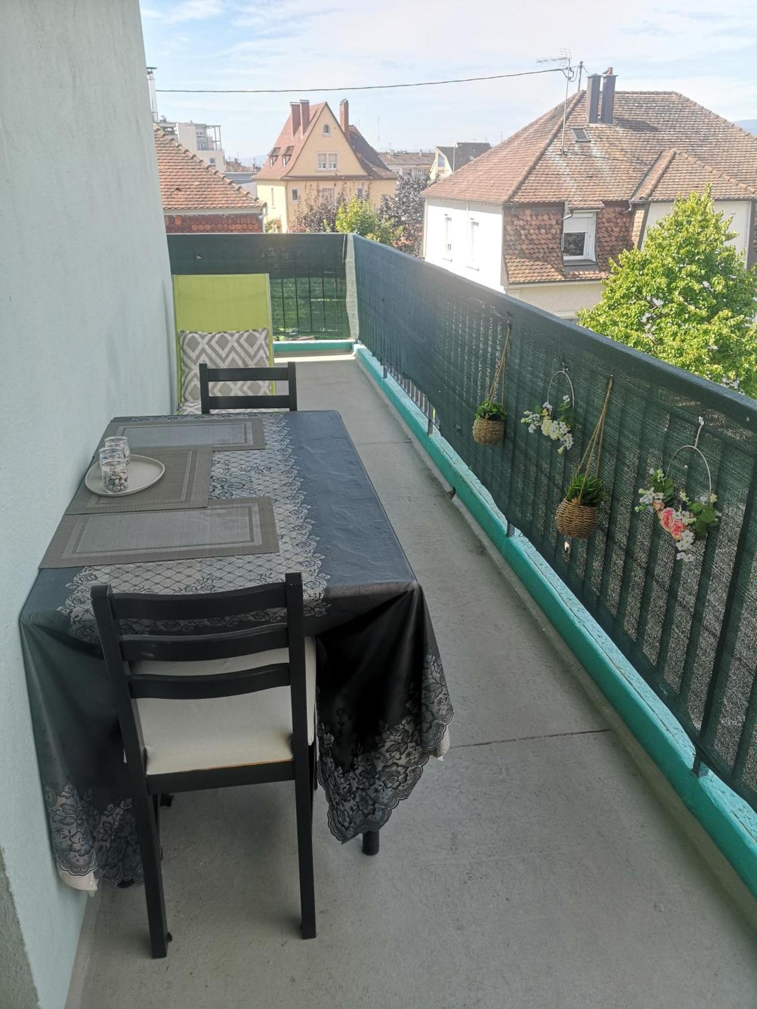 Bel Appartement, Grand Balcon Et Parking Prive 塞莱斯塔 外观 照片